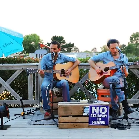 Cabestan אתר קמפינג